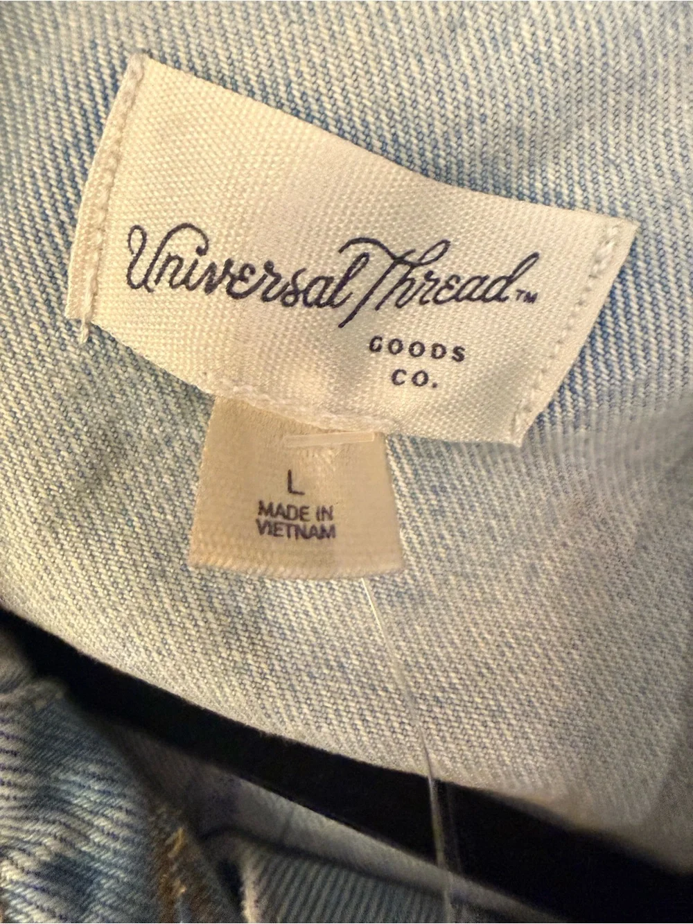 Universal Thread 90s Baggy Trucker Denim Jacket in Light Wash